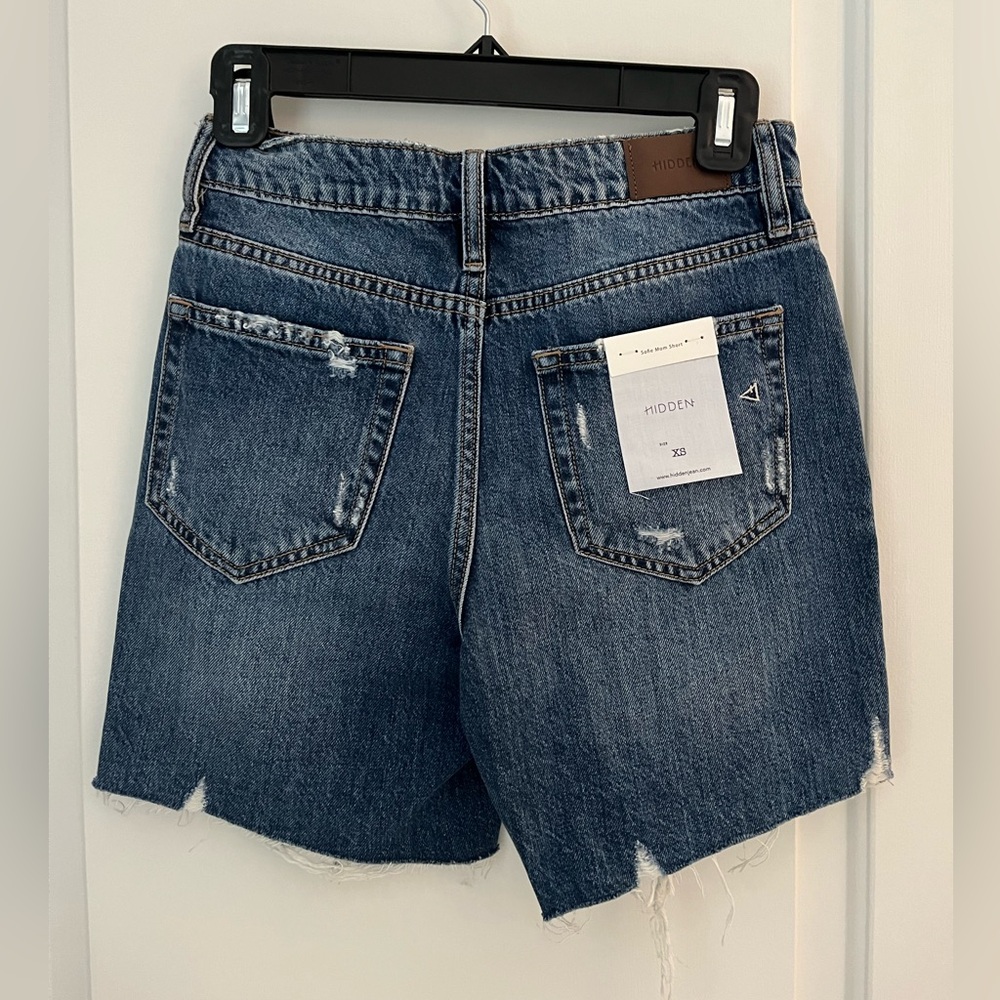 Hidden Sofia Mom Shorts – Small – New with Tags!